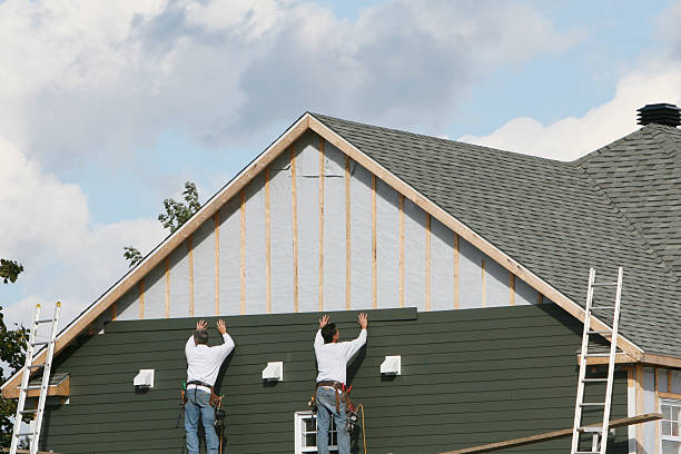Professional Siding Installation technician working in Saxapahaw, NC